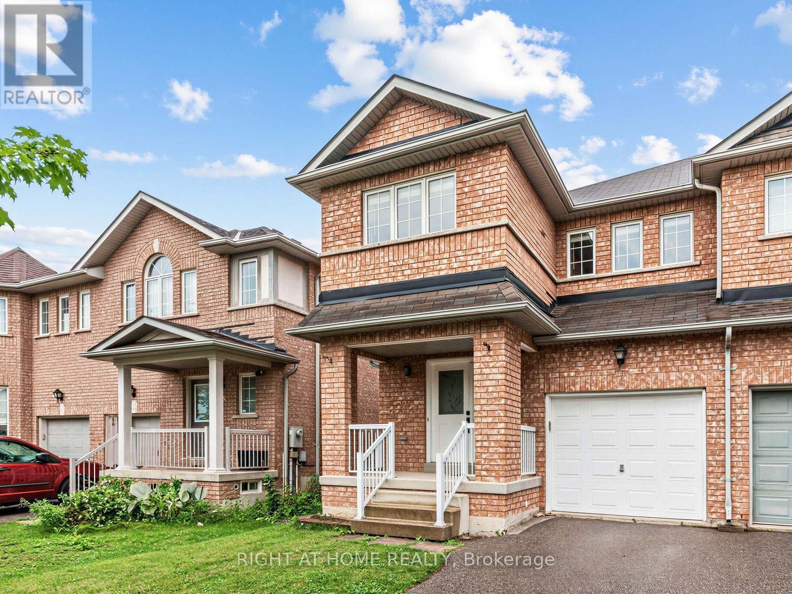 81 Briarcrest Dr. 1700sqft + 3 beds house - 81 Briarcrest Drive, Markham, ON - Outdoor With Facade