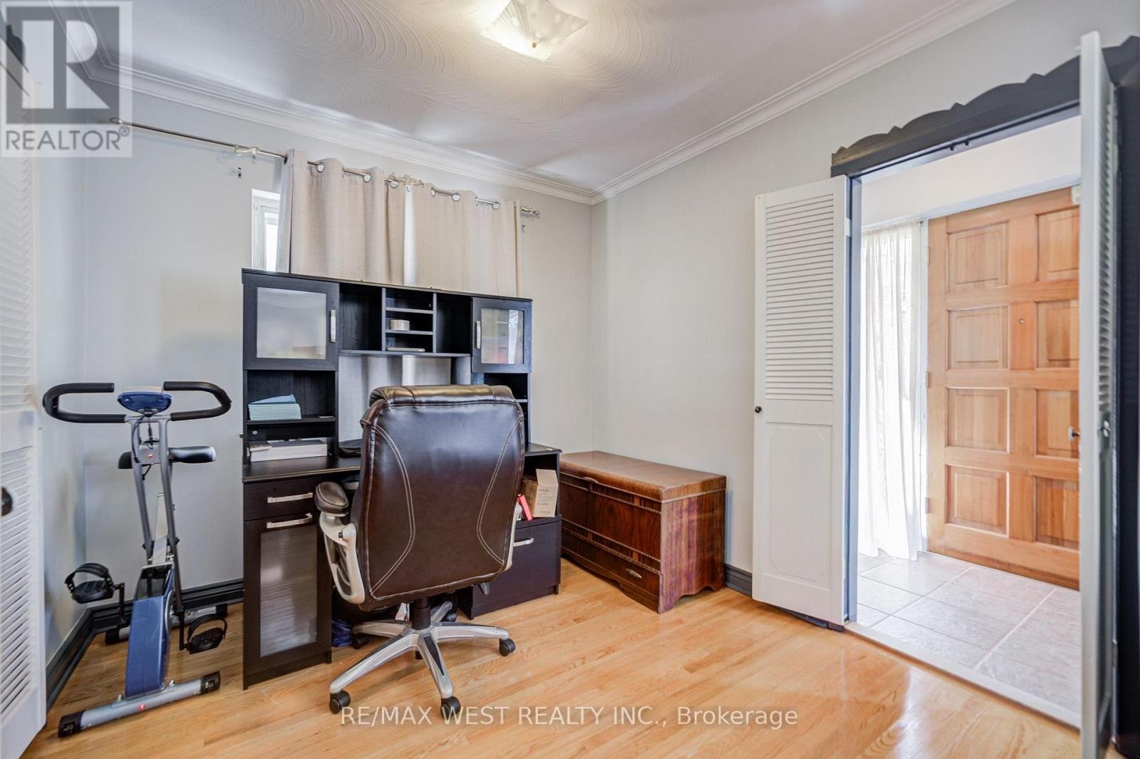 65 Ridge Point Crescent, Toronto, ON