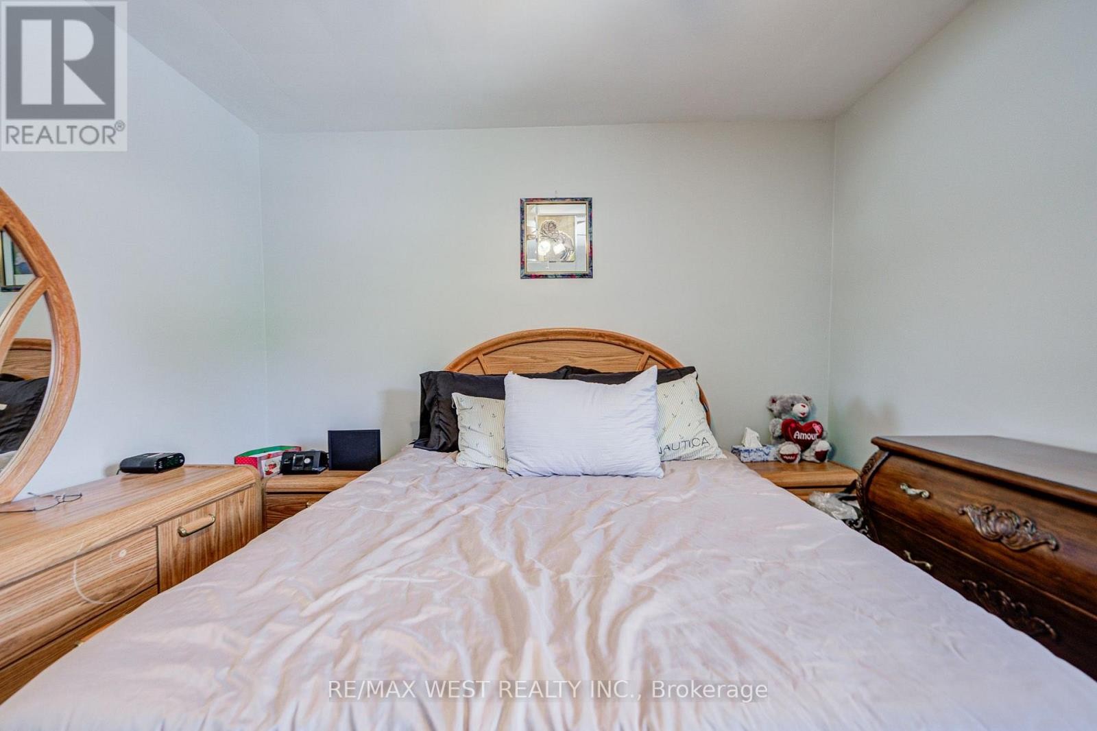 65 Ridge Point Crescent, Toronto, ON