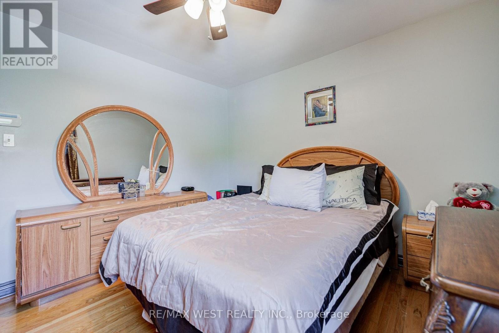 65 Ridge Point Crescent, Toronto, ON