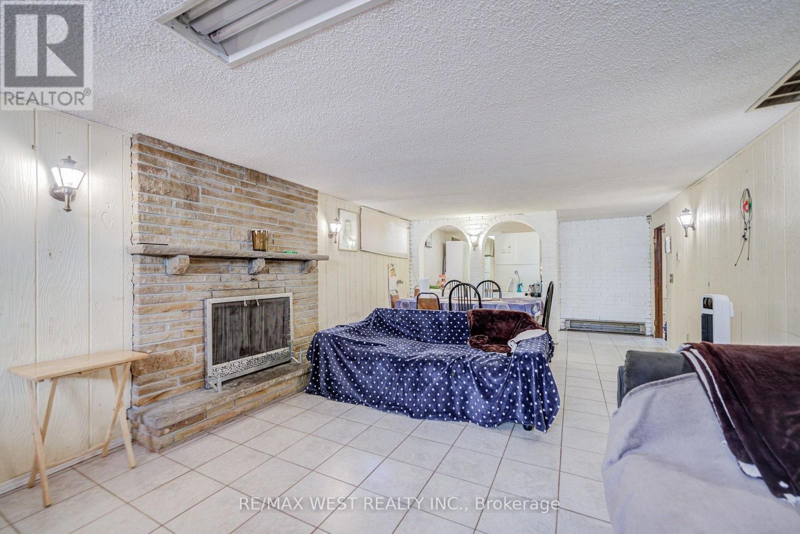 65 Ridge Point Crescent, Toronto, ON