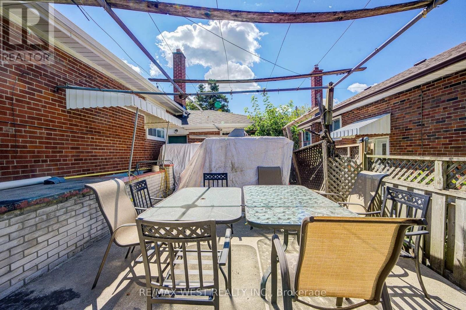 65 Ridge Point Crescent, Toronto, ON