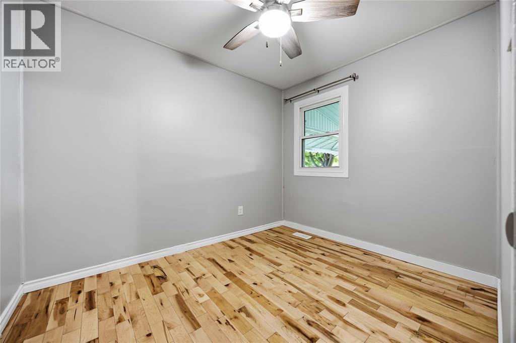 641 Maple Avenue, Sarnia, ON - Indoor Photo Showing Other Room