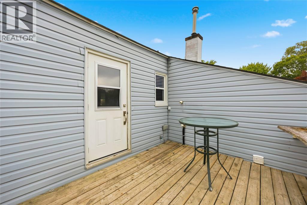 641 Maple Avenue, Sarnia, ON - Outdoor With Exterior