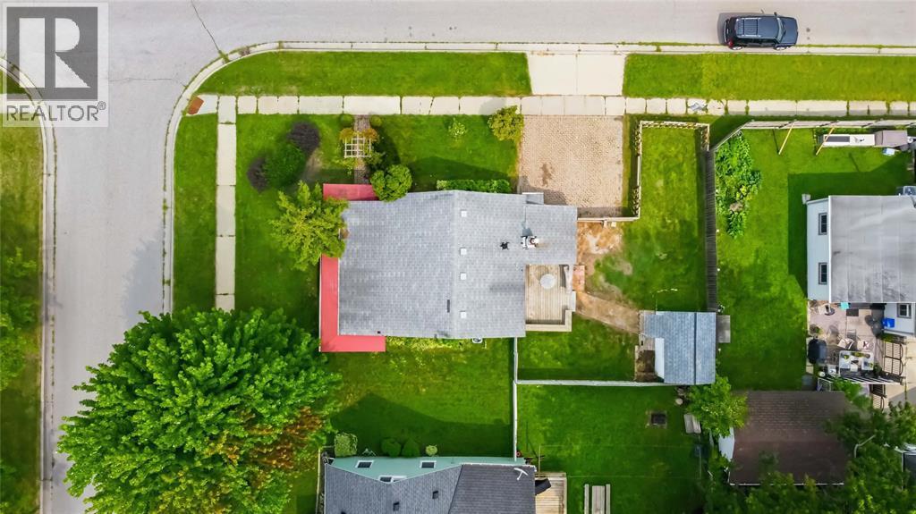 641 Maple Avenue, Sarnia, ON - Outdoor