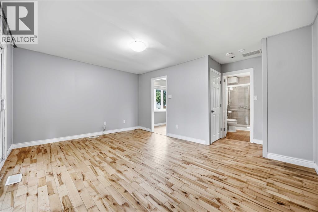 641 Maple Avenue, Sarnia, ON - Indoor Photo Showing Other Room