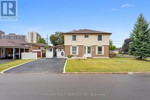 34 CATHCART CRESCENT  Brampton, ON L6T 2A5