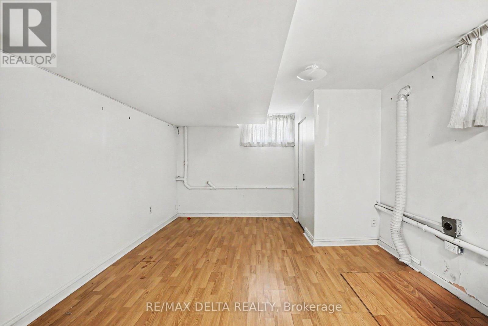 352 Lacasse Avenue, Ottawa, ON - Indoor Photo Showing Other Room