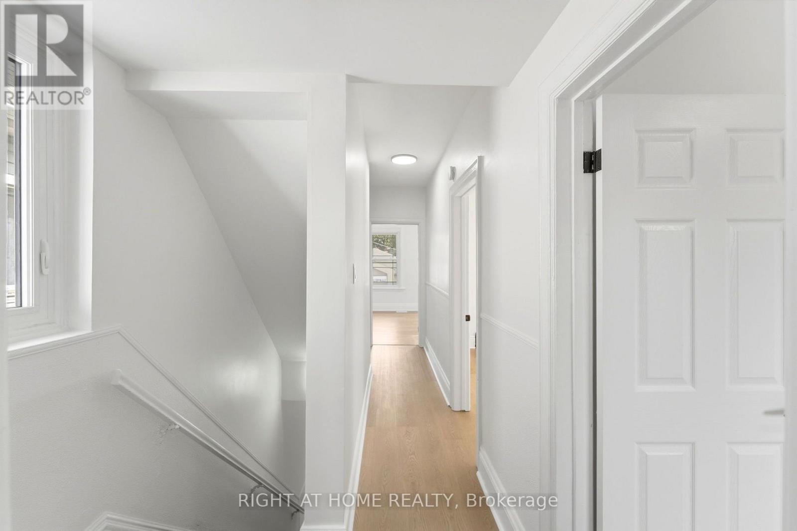 522 Cannon Street E, Hamilton, ON - Indoor Photo Showing Other Room