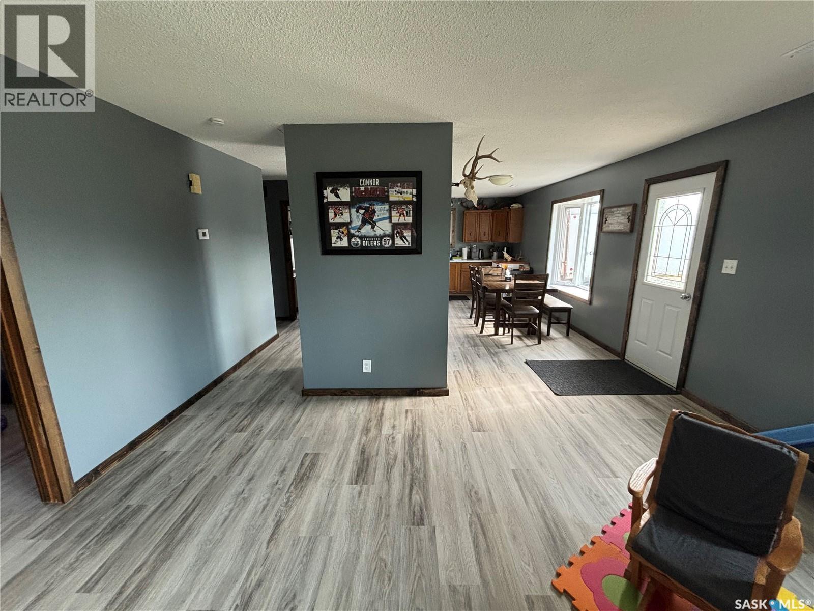114 Saskatchewan Crescent, Kinistino, SK - Indoor