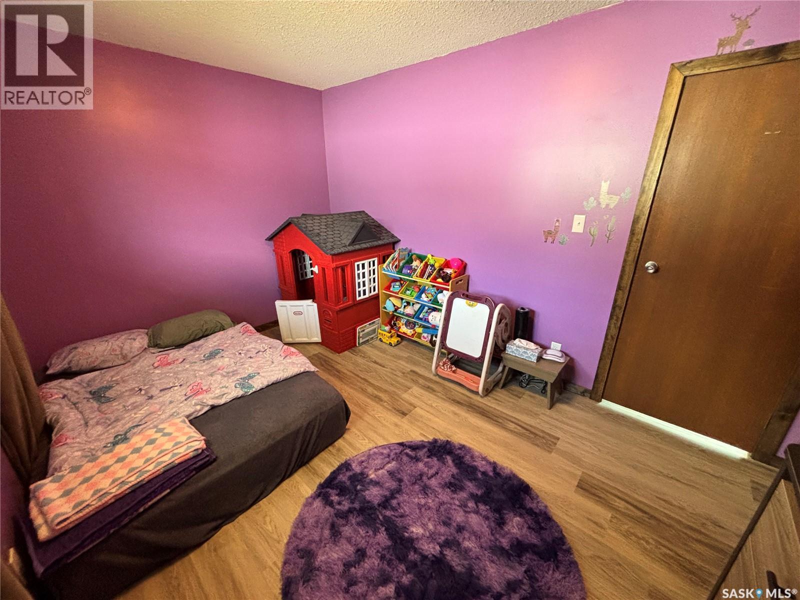 114 Saskatchewan Crescent, Kinistino, SK - Indoor Photo Showing Bedroom