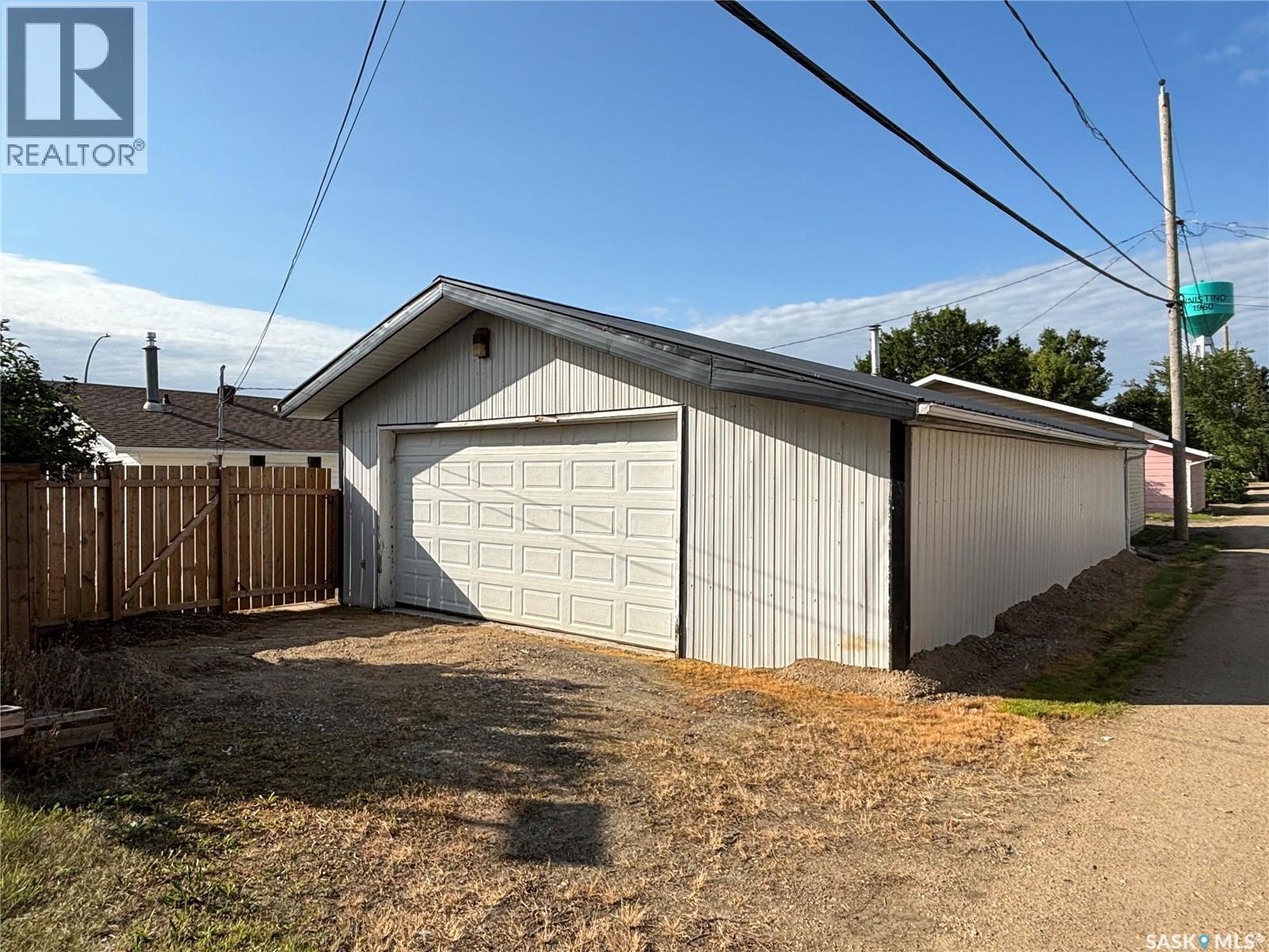 114 Saskatchewan Crescent, Kinistino, SK - Outdoor With Exterior