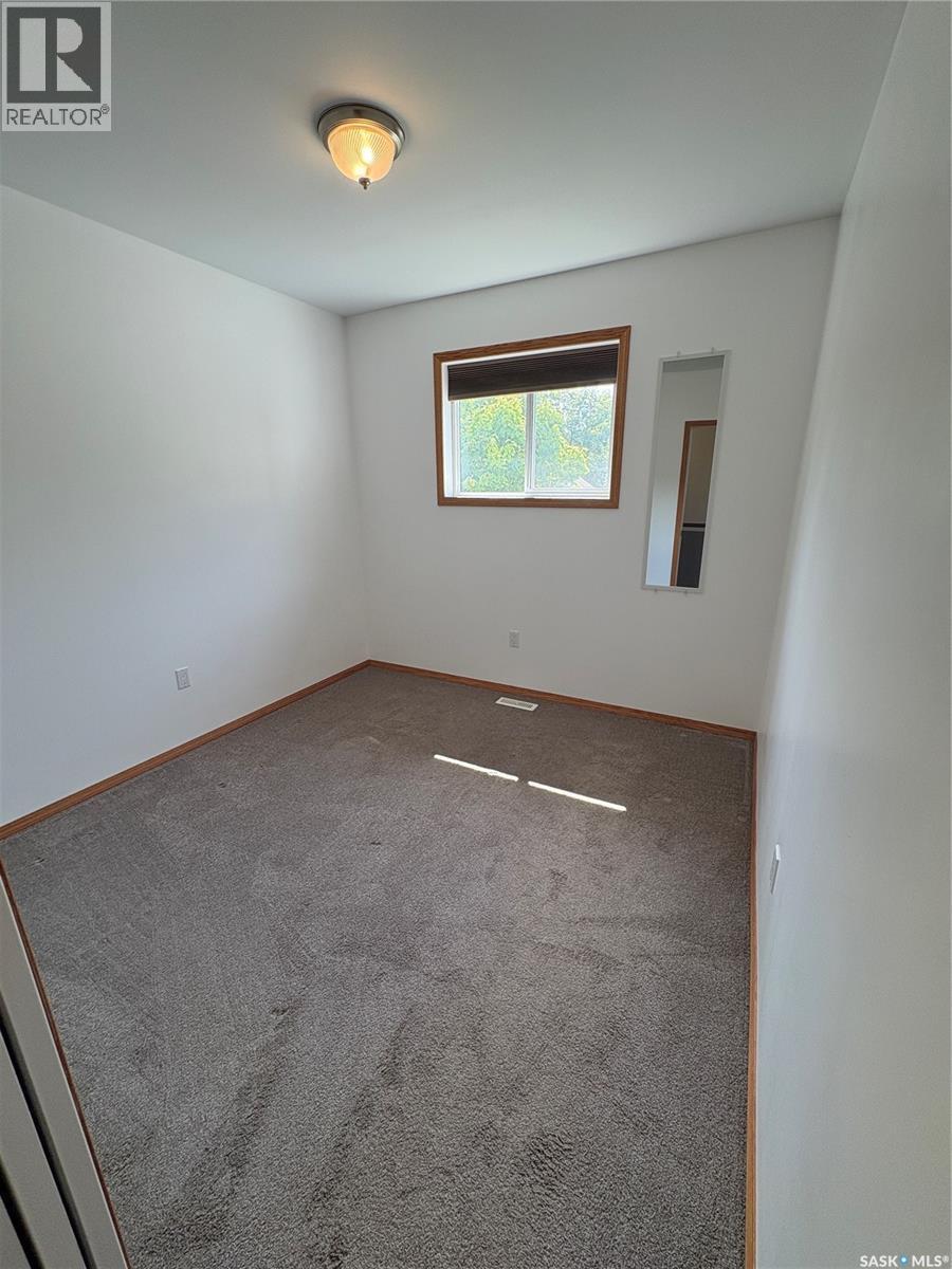 511 Road Avenue E, Langenburg, SK - Indoor Photo Showing Other Room