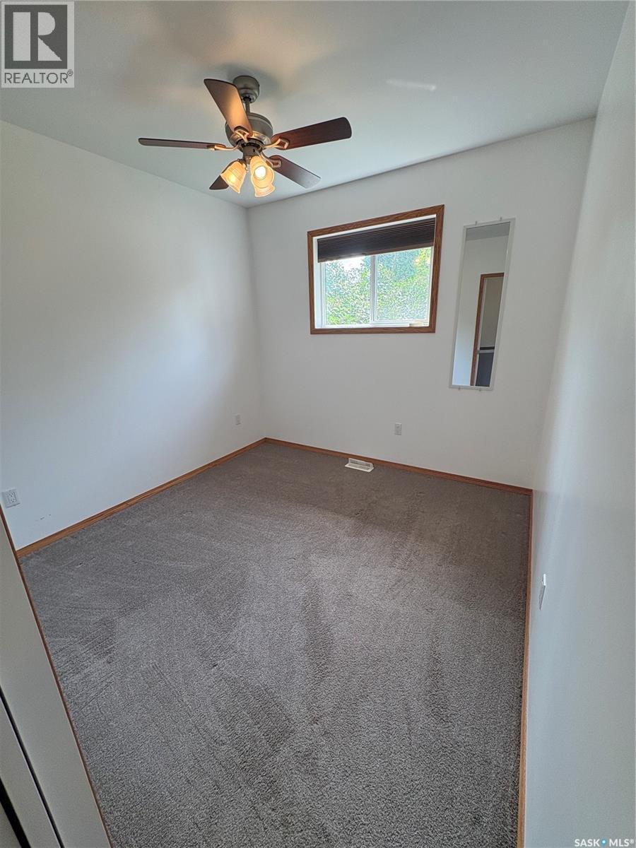 511 Road Avenue E, Langenburg, SK - Indoor Photo Showing Other Room