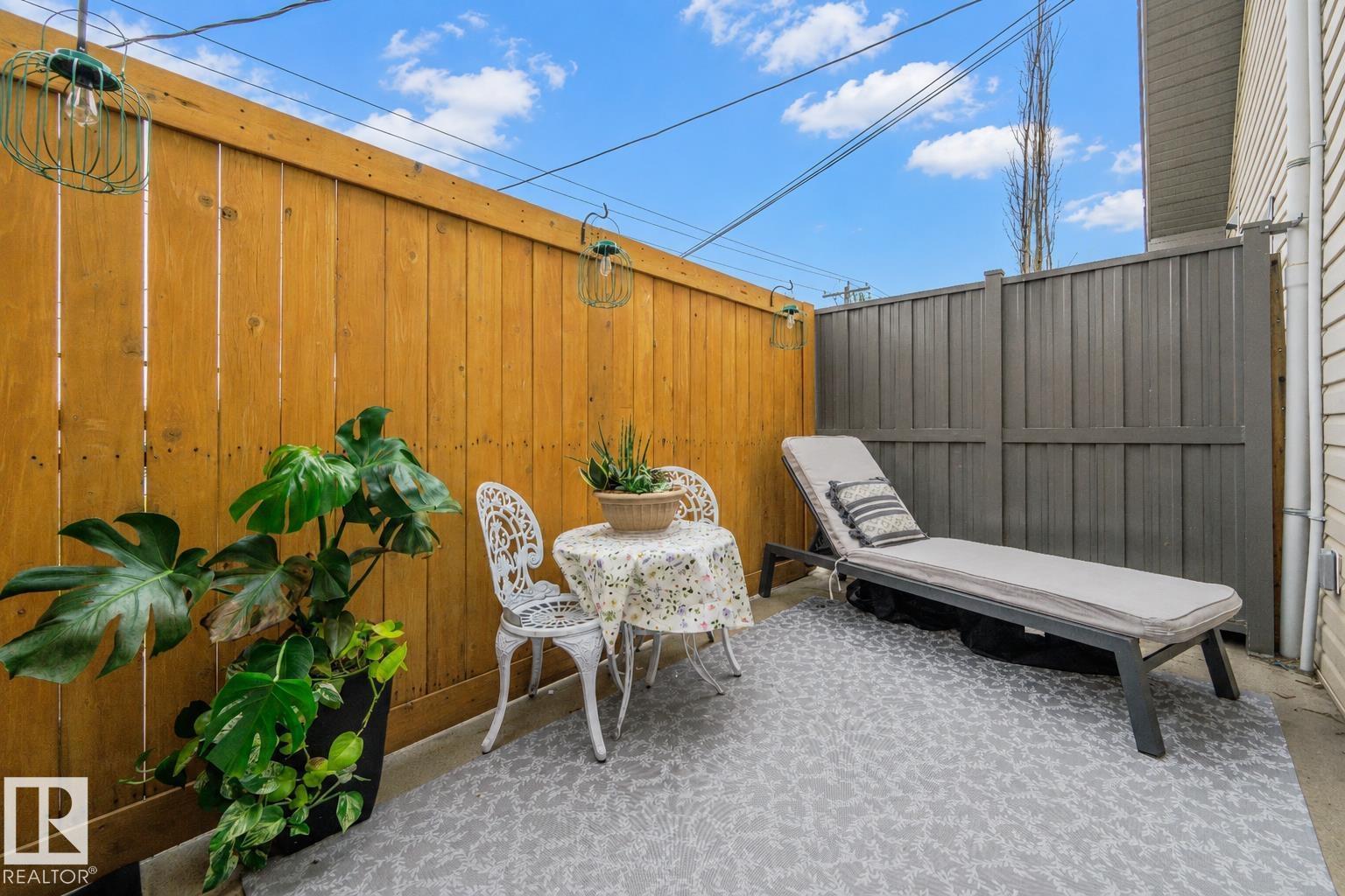 12425 111 Av Nw, Edmonton, AB - Outdoor With Exterior
