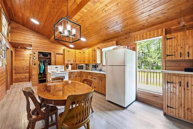 46 Ash St, Great Falls, MB - Indoor