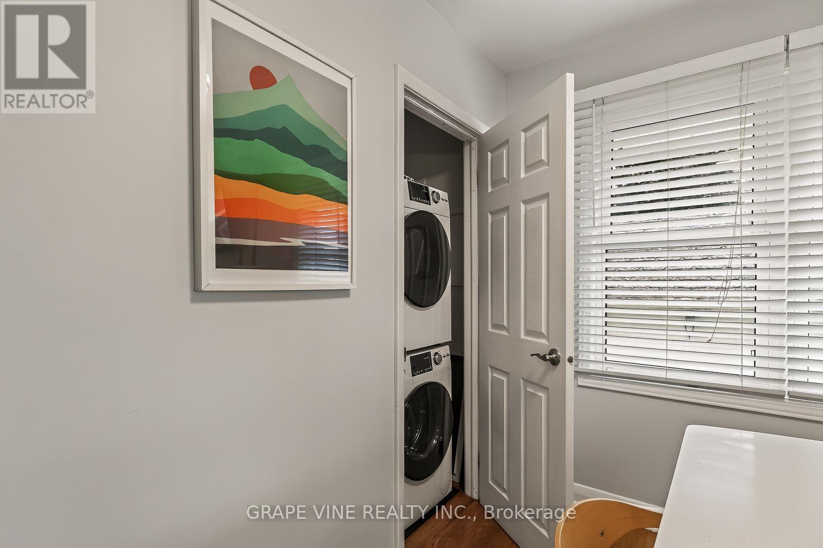 125 Norice Street, Ottawa, ON - Indoor Photo Showing Laundry Room