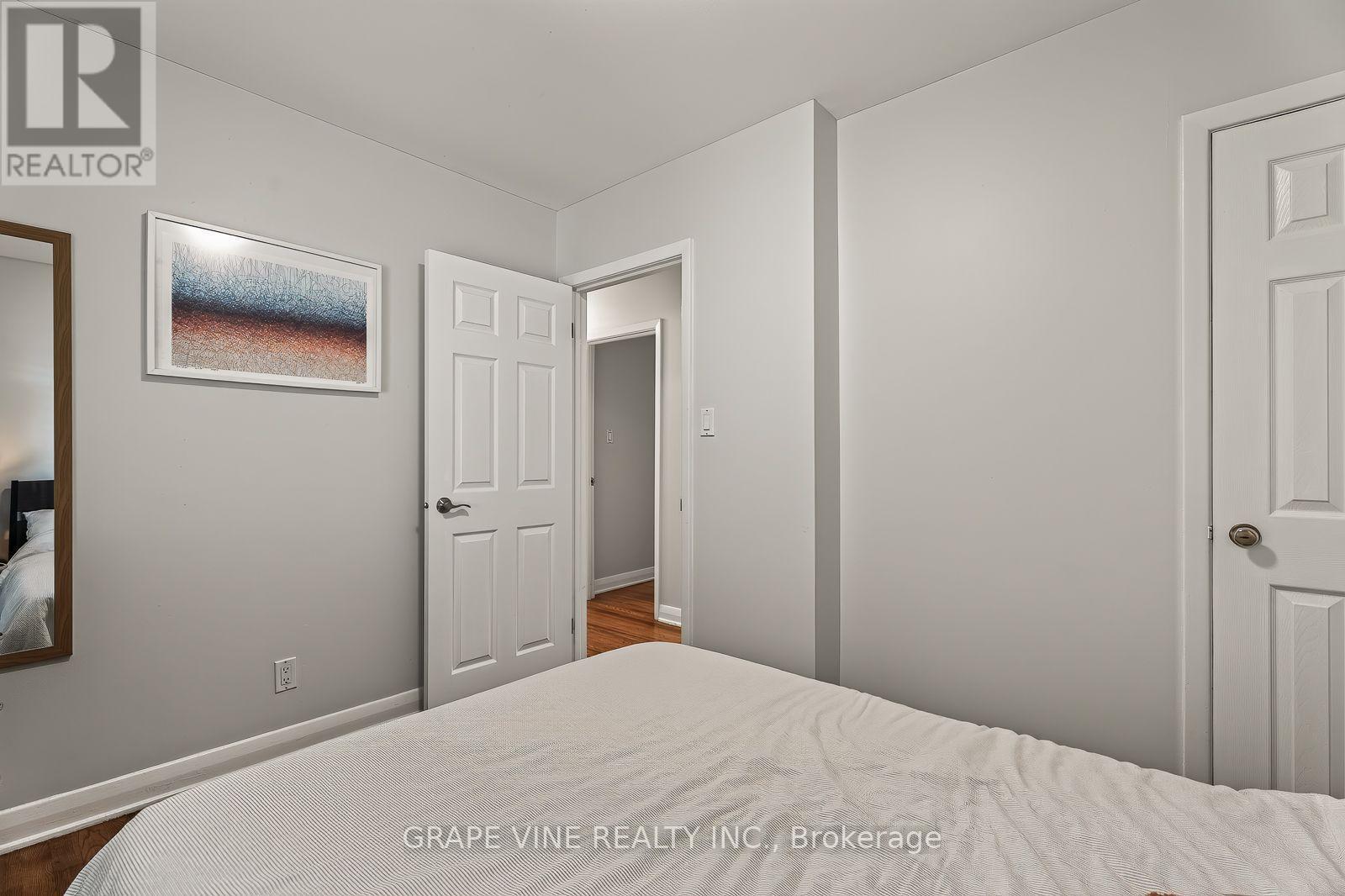 125 Norice Street, Ottawa, ON - Indoor Photo Showing Bedroom