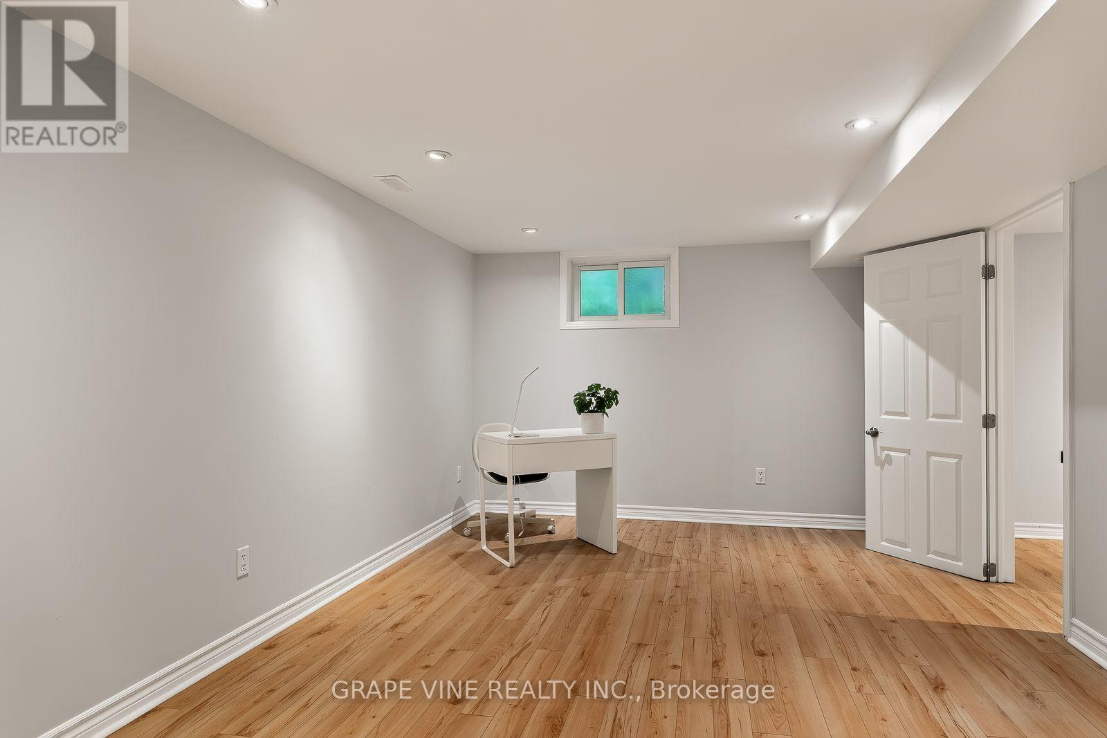 125 Norice Street, Ottawa, ON - Indoor Photo Showing Other Room