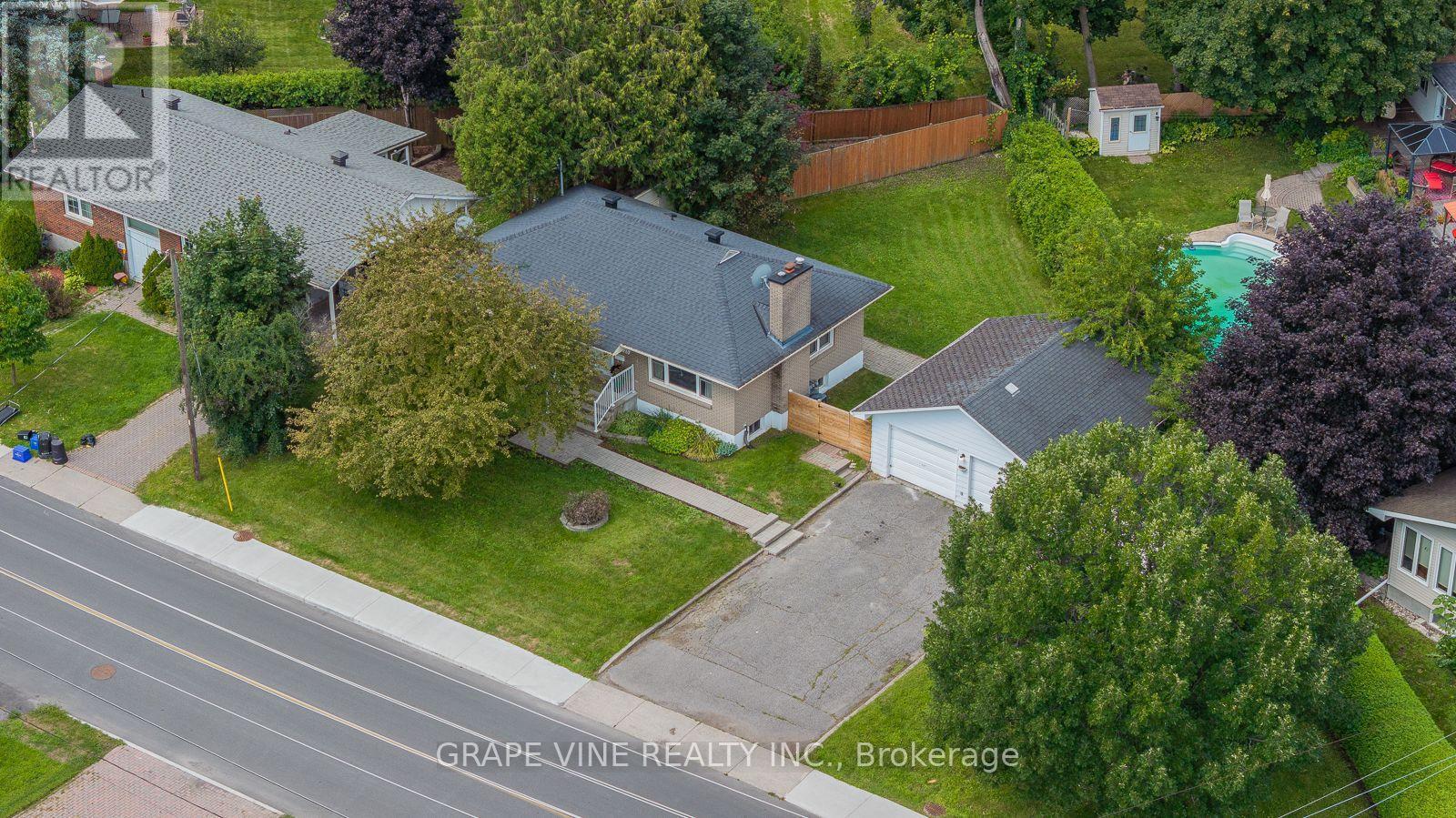 125 Norice Street, Ottawa, ON - Outdoor With View