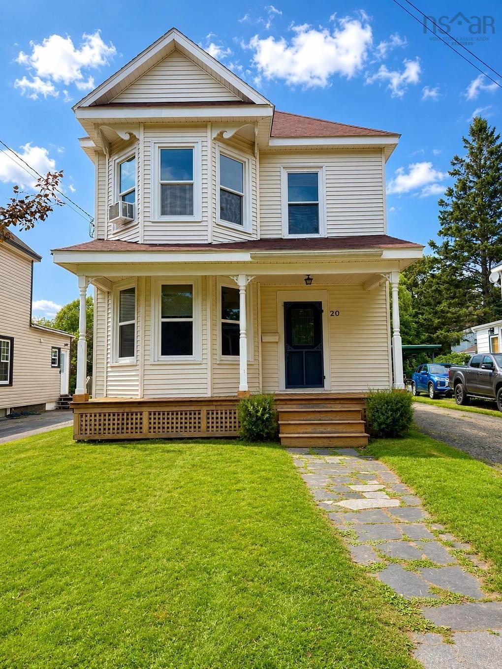 20 Agnew Street, Amherst, NS - Outdoor With Deck Patio Veranda With Facade