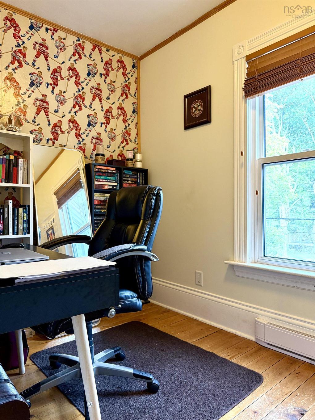 20 Agnew Street, Amherst, NS - Indoor