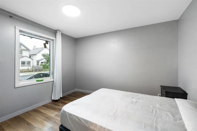 326 Alfred Ave, Winnipeg, MB - Indoor Photo Showing Bedroom