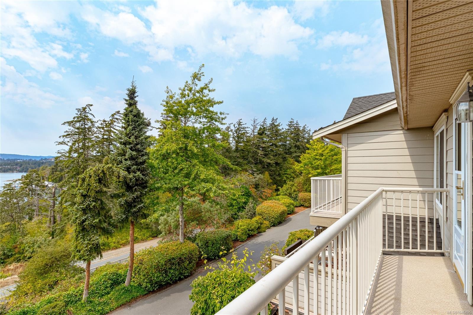 #23-118 Aldersmith Pl, View Royal, BC