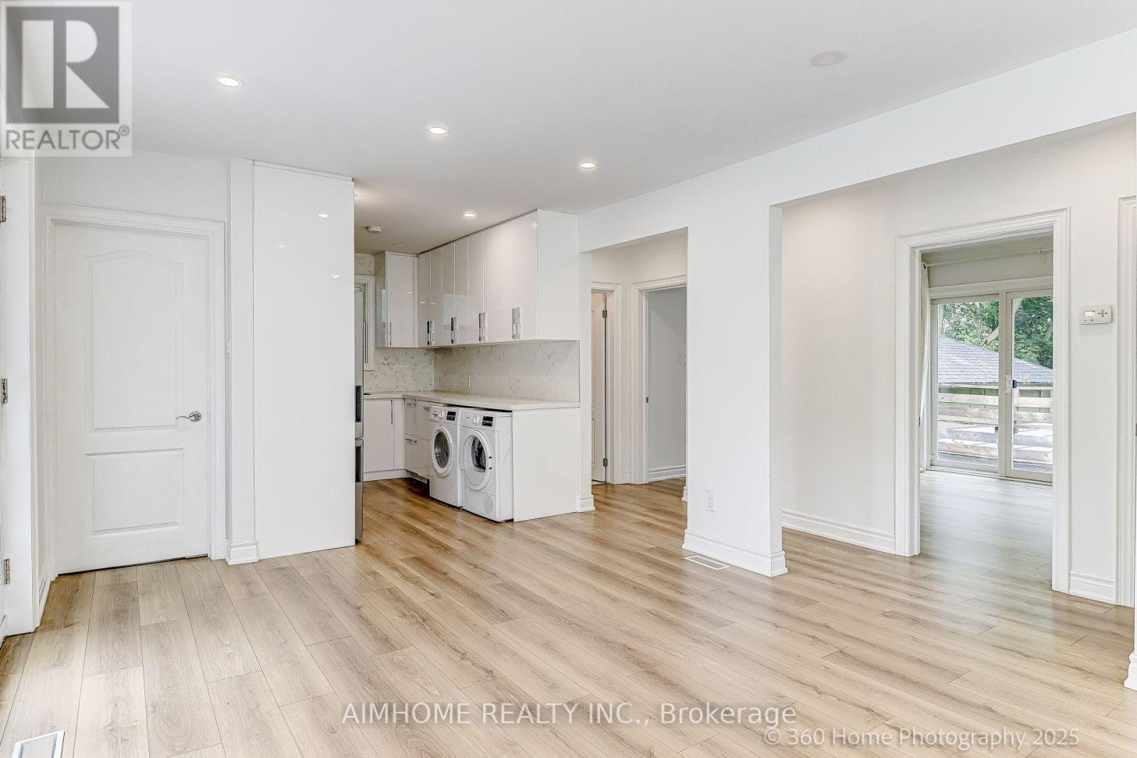 108 Steeles Avenue E, Markham, ON