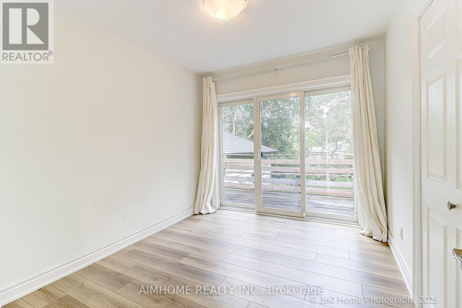 108 Steeles Avenue E, Markham, ON
