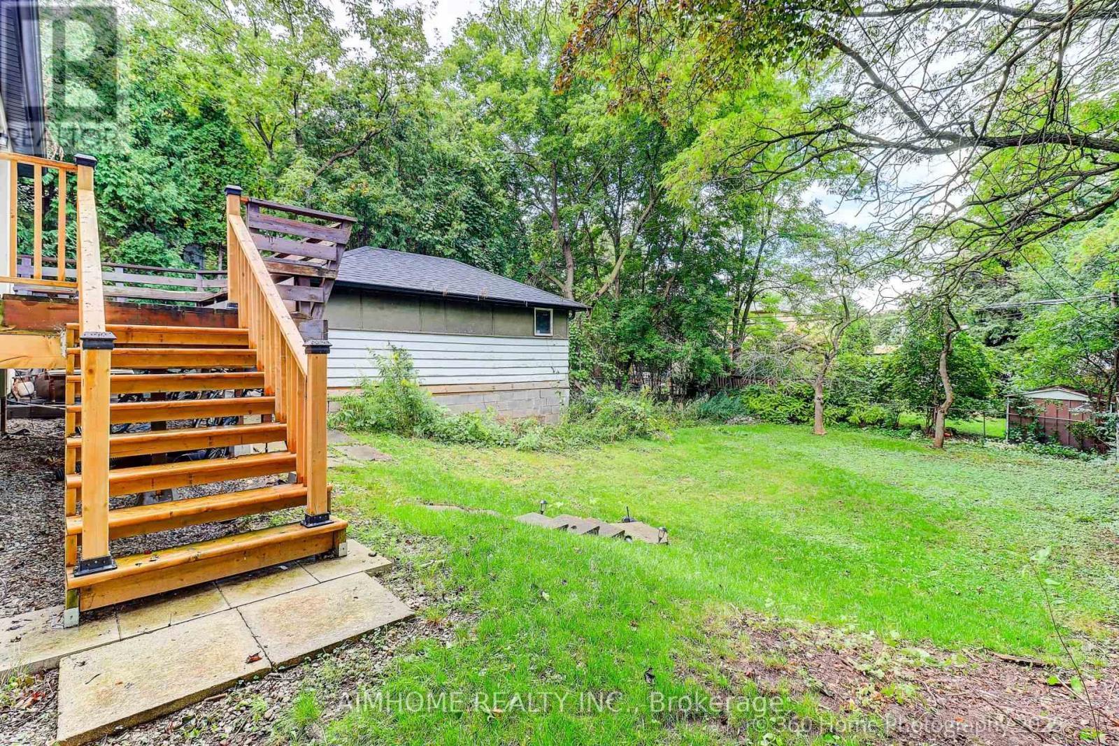 108 Steeles Avenue E, Markham, ON