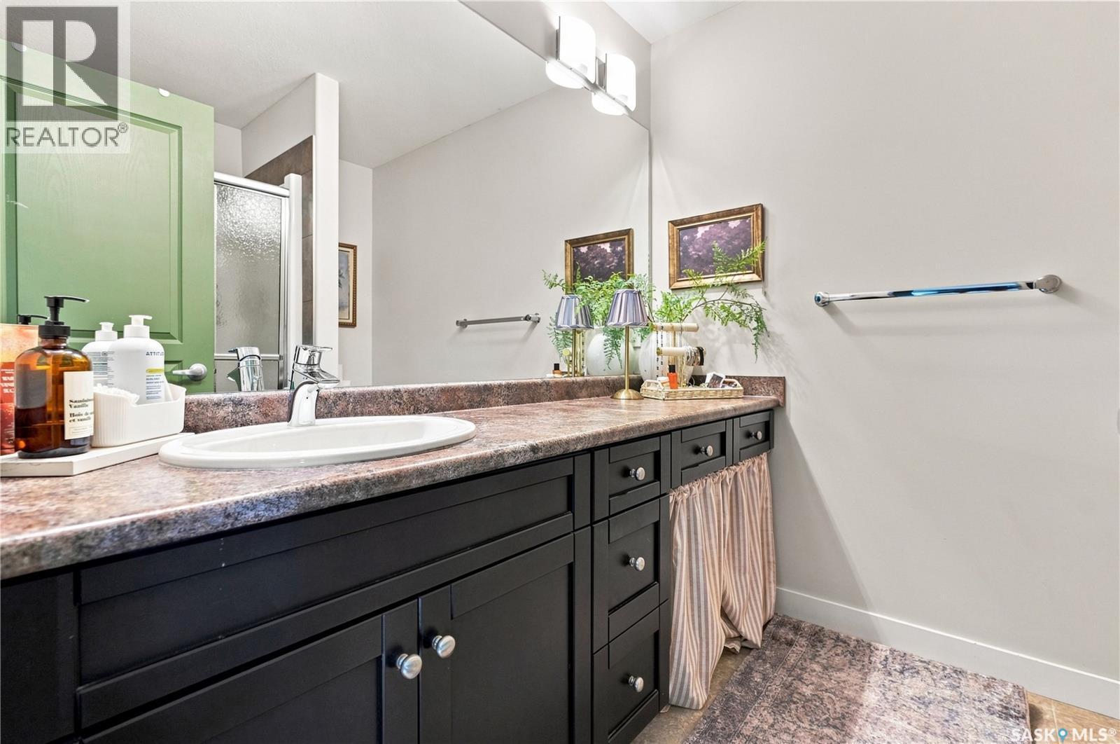 4409 Green Poplar Lane E, Regina, SK - Indoor Photo Showing Bathroom