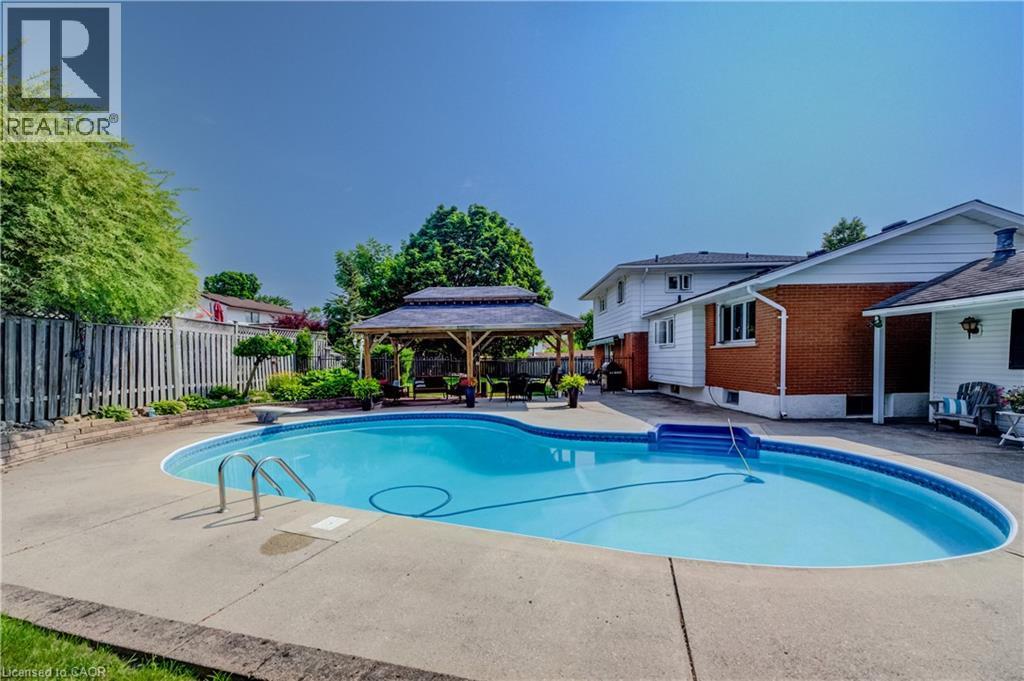 298 Creighton Court, Waterloo, ON - Outdoor With In Ground Pool With Deck Patio Veranda With Backyard