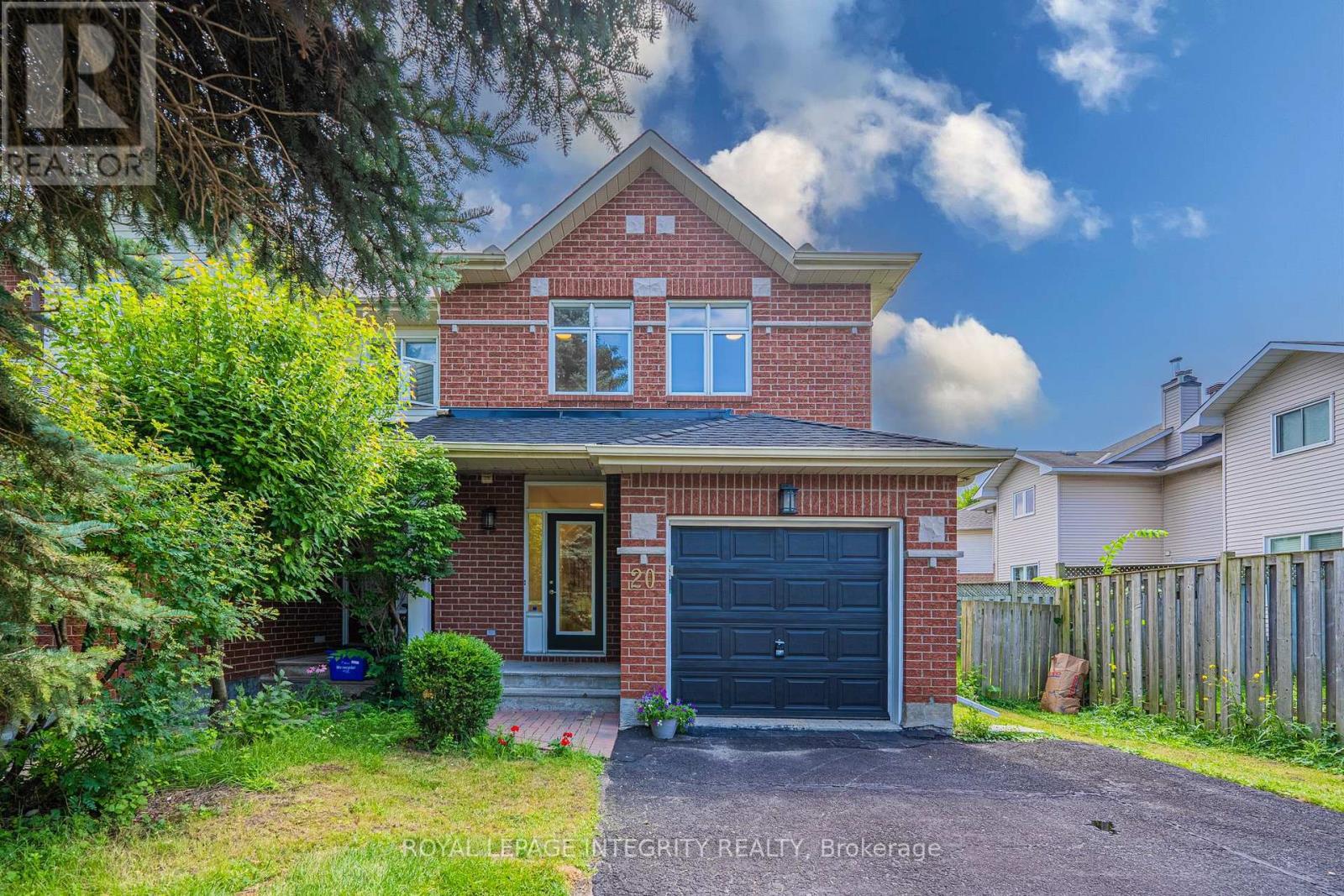 Front Exterior - 20 Redding Way, Ottawa, ON - Outdoor