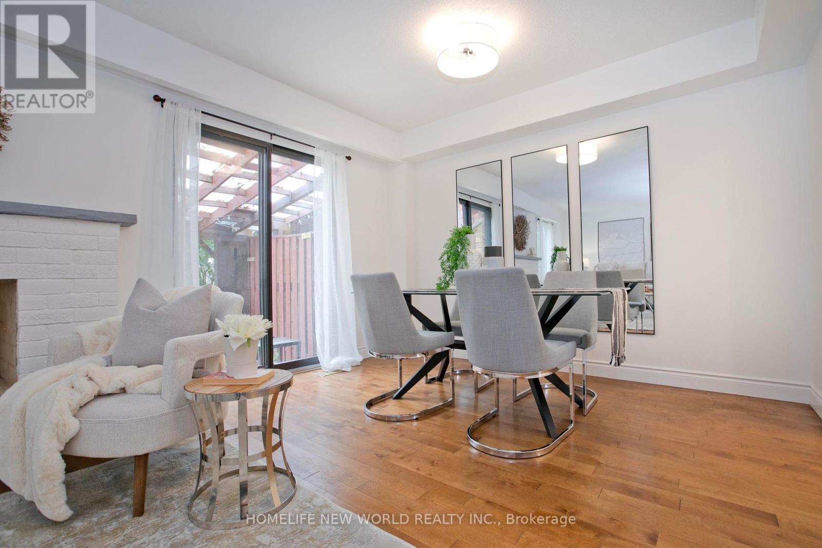 60 James Park Square, Toronto, ON - Indoor Photo Showing Dining Room
