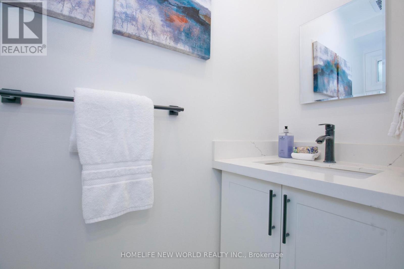 60 James Park Square, Toronto, ON - Indoor Photo Showing Bathroom