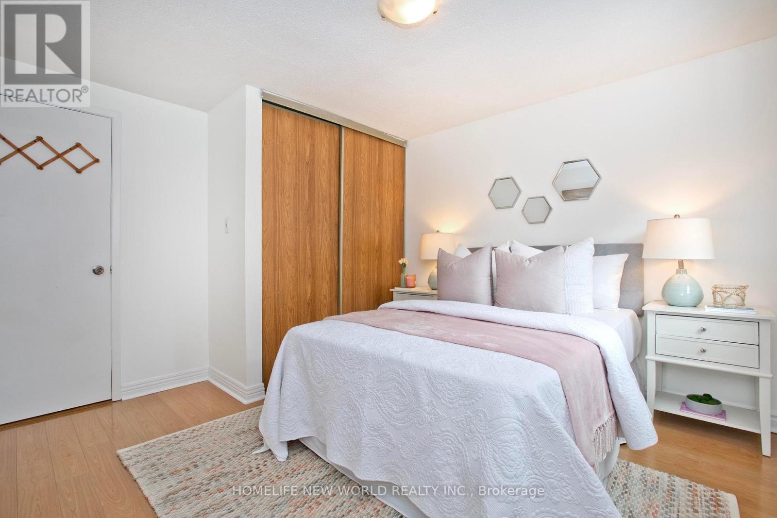 60 James Park Square, Toronto, ON - Indoor Photo Showing Bedroom