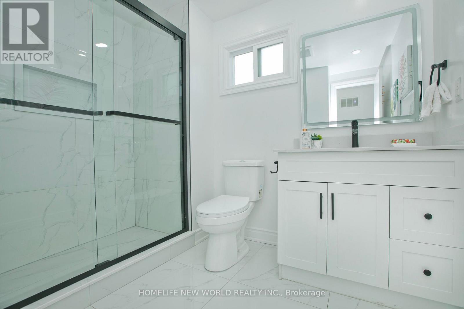 60 James Park Square, Toronto, ON - Indoor Photo Showing Bathroom