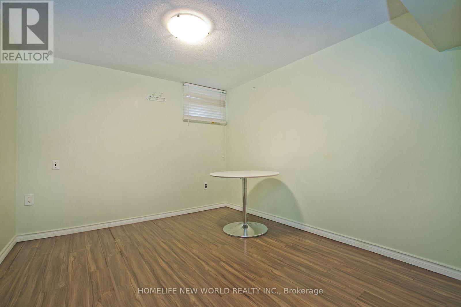60 James Park Square, Toronto, ON - Indoor Photo Showing Other Room