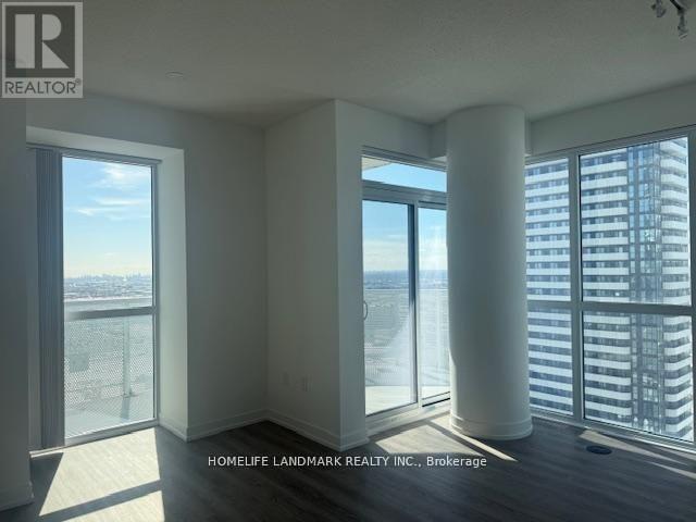 2212 - 8 Interchange Way, Vaughan, ON - Indoor Photo Showing Other Room