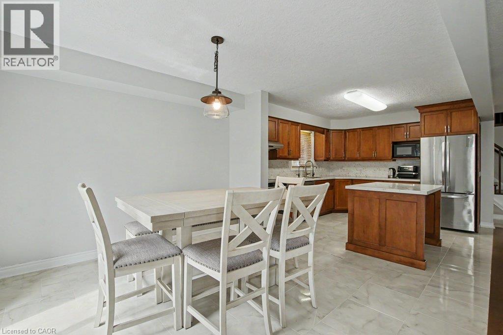 Dining area off the kitchen - 568 Robert Ferrie Drive, Kitchener, ON - Indoor