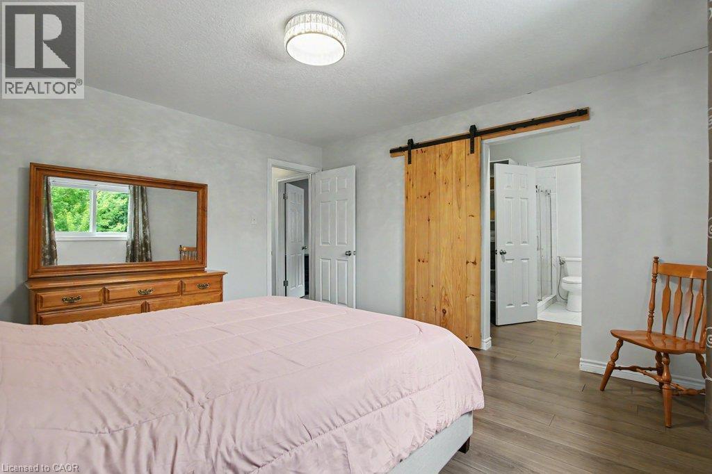 568 Robert Ferrie Drive, Kitchener, ON - Indoor Photo Showing Bedroom