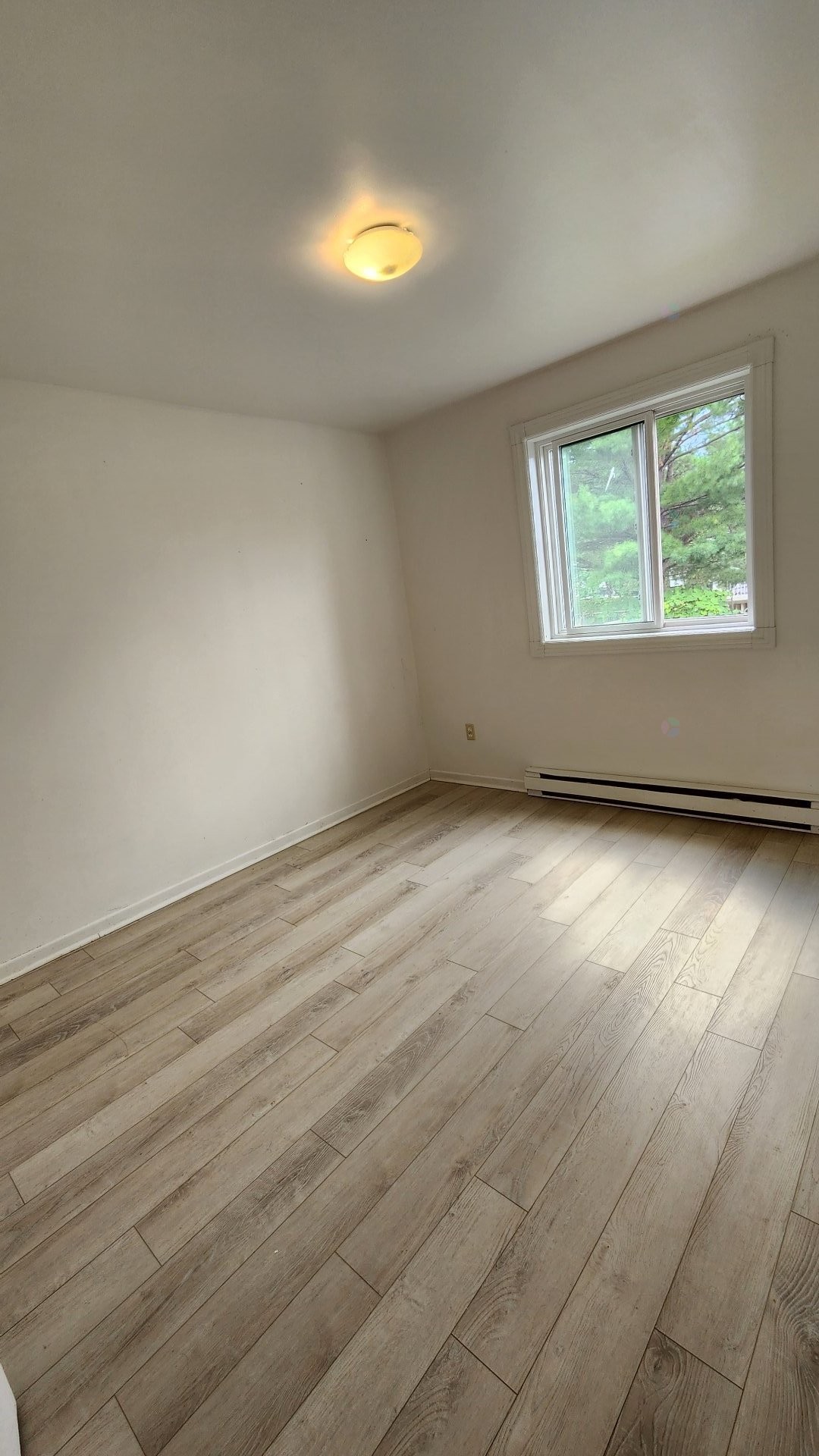 Chambre à coucher - 3602-3600 - 3604 Grand Boulevard, Longueuil (Saint-Hubert), QC - Indoor Photo Showing Other Room