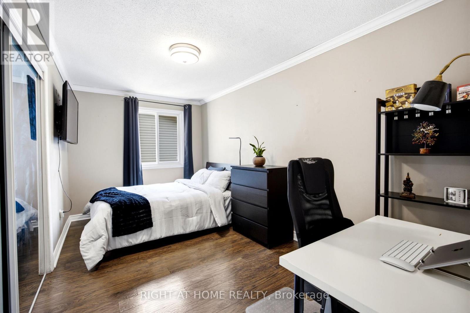 4141 Trellis Crescent, Mississauga, ON - Indoor Photo Showing Bedroom