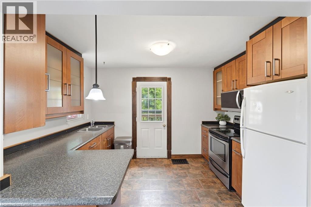 61 Glenmount Avenue, Hamilton, ON - Indoor Photo Showing Kitchen With Double Sink