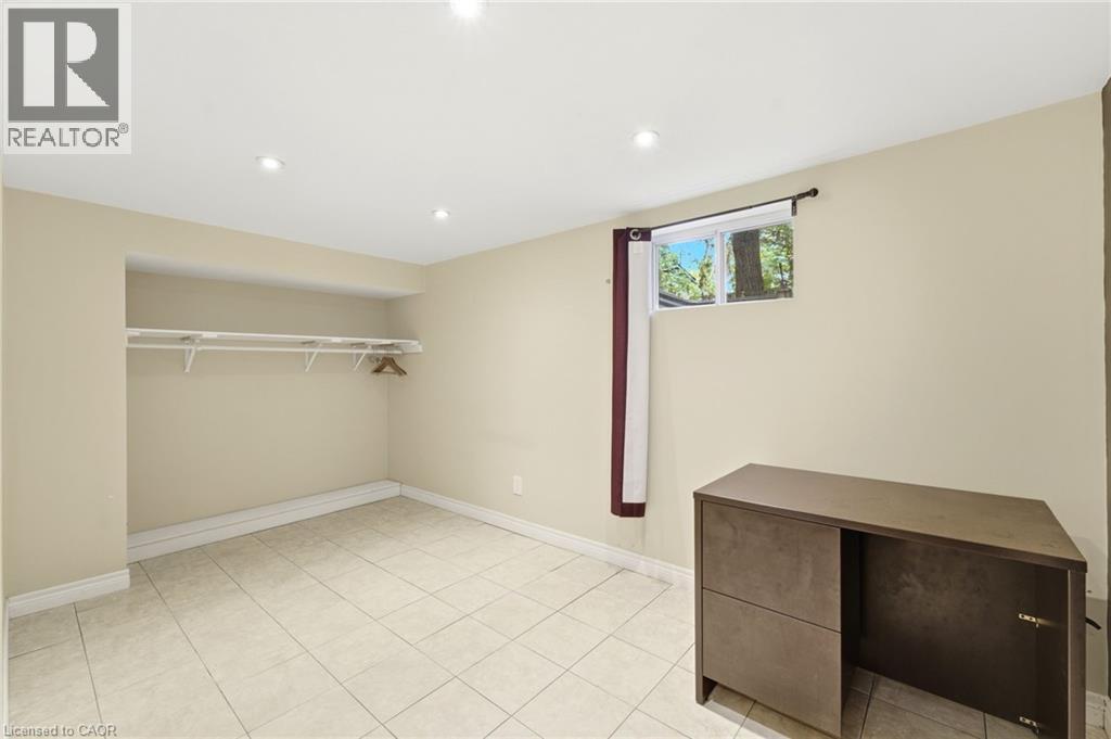 61 Glenmount Avenue, Hamilton, ON - Indoor Photo Showing Other Room