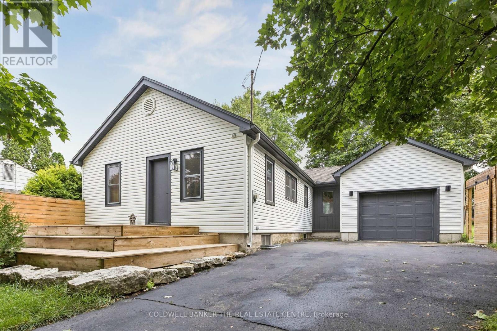 37 Fifth Avenue, Cambridge, ON - Outdoor