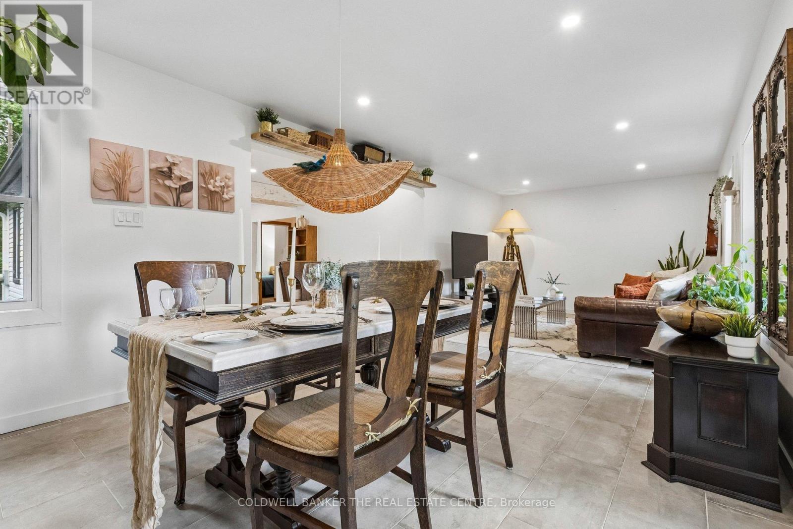 37 Fifth Avenue, Cambridge, ON - Indoor Photo Showing Dining Room