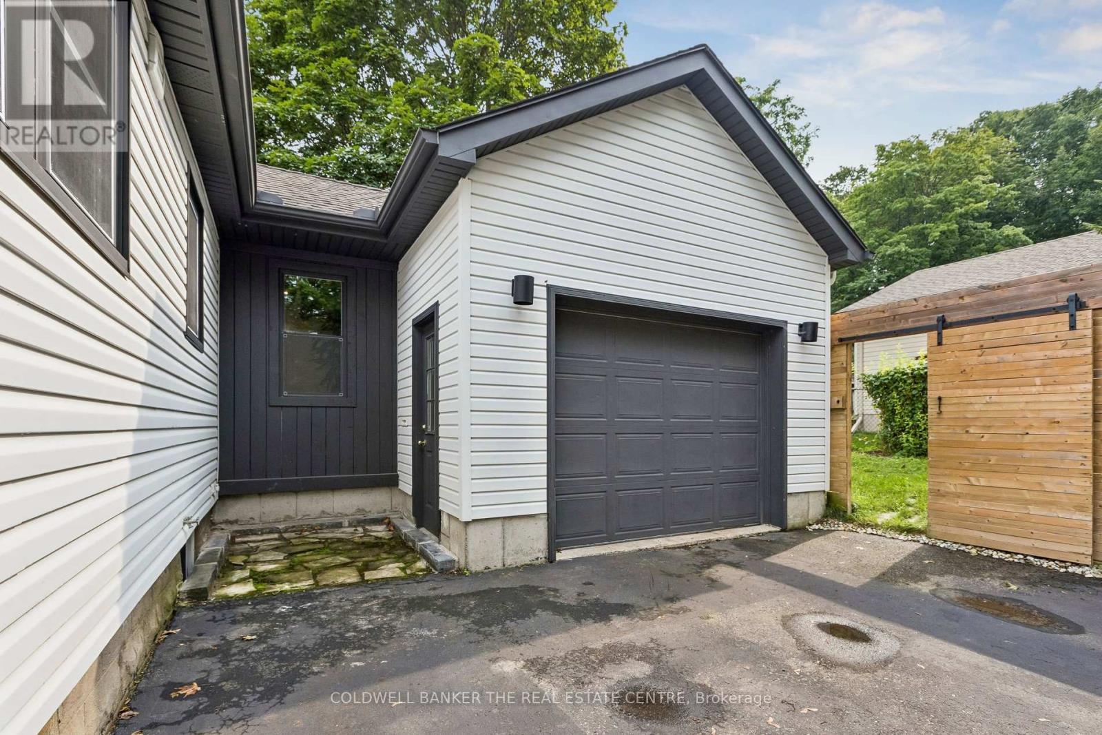 37 Fifth Avenue, Cambridge, ON - Outdoor With Exterior