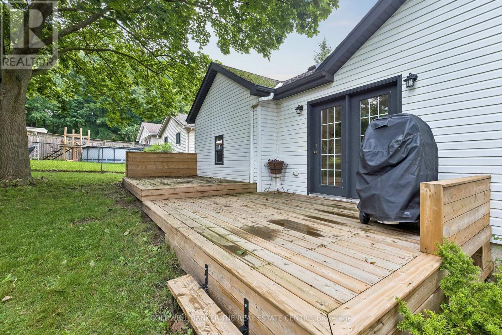 37 Fifth Avenue, Cambridge, ON - Outdoor With Deck Patio Veranda With Exterior